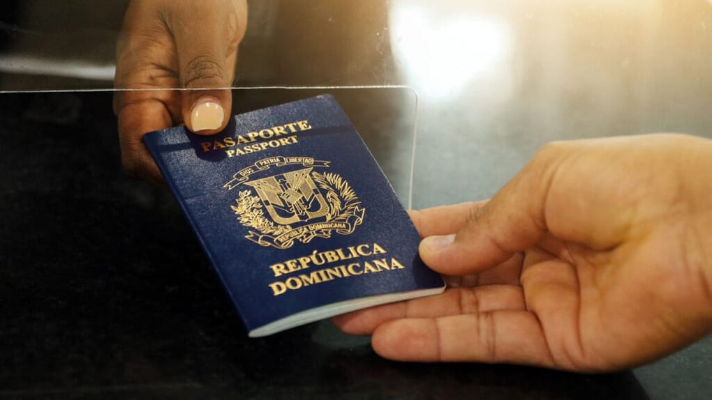 Gobierno anuncia pasaporte electrónico empezará a emitirse en agosto de 2025 Gobierno anuncia pasaporte electrónico empezará a emitirse en agosto de 2025
