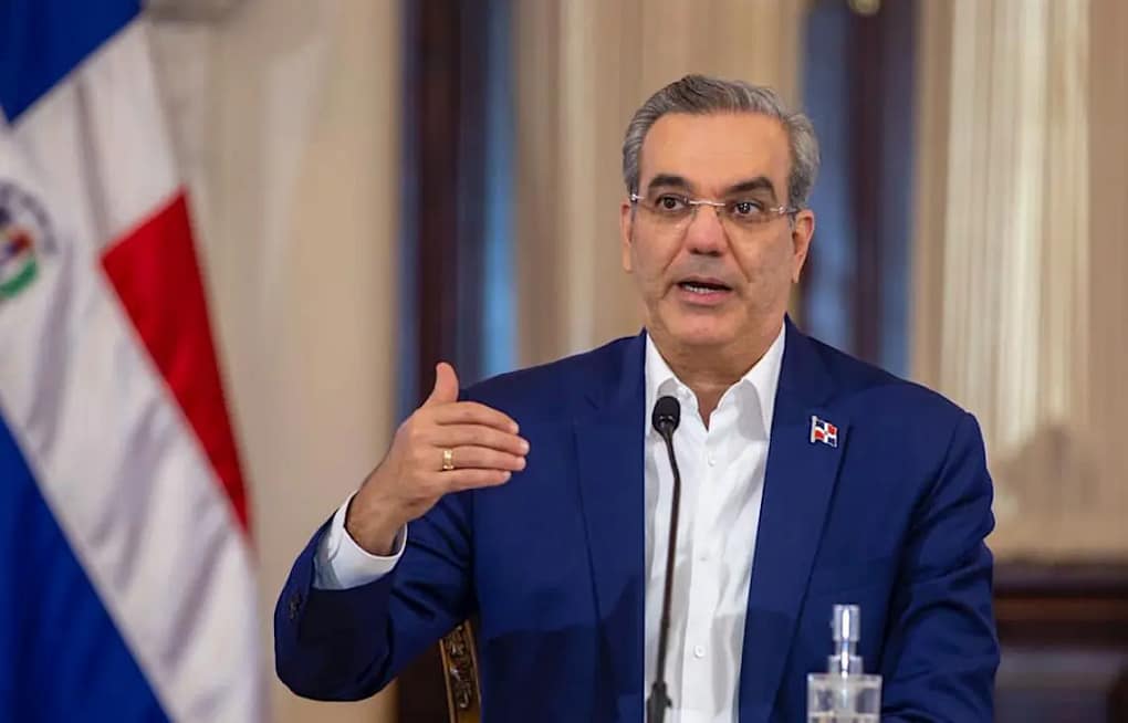 Abinader nombra nuevos embajadores y cambia de sede a otros, como Juan Bolívar Díaz y Tony Raful Abinader nombra nuevos embajadores y cambia de sede a otros, como Juan Bolívar Díaz y Tony Raful