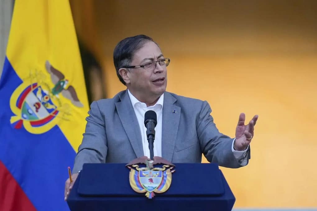 ¡Con la misma moneda! Petro responde a Trump con aranceles y desafía posibles represalias ¡Con la misma moneda! Petro responde a Trump con aranceles y desafía posibles represalias
