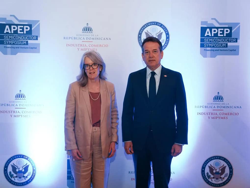República Dominicana acoge Simposio de la APEP para impulsar integración estratégica en semiconductores República Dominicana acoge Simposio de la APEP para impulsar integración estratégica en semiconductores