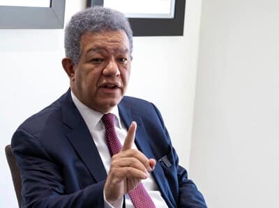 Leonel Fernández cuestiona excusas del Gobierno por crisis de petróleo Leonel Fernández cuestiona excusas del Gobierno por crisis de petróleo