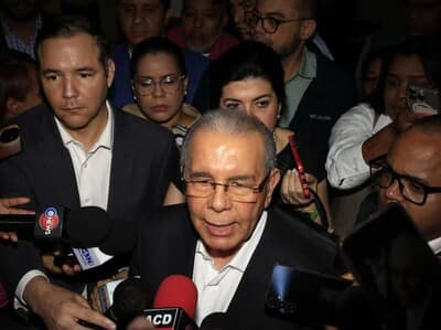Danilo Medina critica falta de plan del Gobierno ante crisis Danilo Medina critica falta de plan del Gobierno ante crisis
