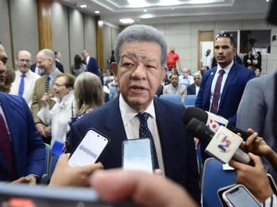 Leonel Fernández cuestiona accionar del Gobierno ante lluvias Leonel Fernández cuestiona accionar del Gobierno ante lluvias