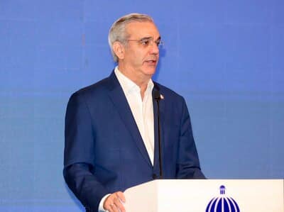 Abinader explica a qué se debe el alto costo de los combustibles Abinader explica a qué se debe el alto costo de los combustibles