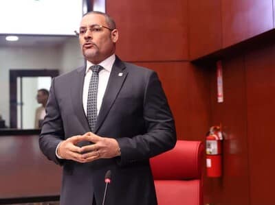 Senador de la FP somete proyecto para regular la usura en créditos Senador de la FP somete proyecto para regular la usura en créditos