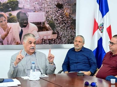 Miguel Vargas pide al Gobierno actuar con responsabilidad ante crisis Miguel Vargas pide al Gobierno actuar con responsabilidad ante crisis