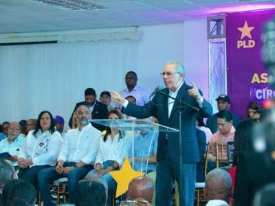 Danilo Medina: El PLD debe volver para ordenar al país Danilo Medina: El PLD debe volver para ordenar al país