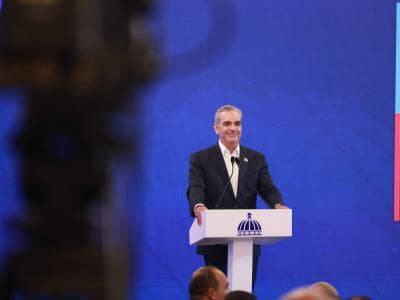 Abinader le responde a Leonel: tiene mucho que no va por Santiago Abinader le responde a Leonel: tiene mucho que no va por Santiago