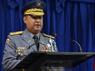 Luis Abinader pone retiro a seis generales Luis Abinader pone retiro a seis generales