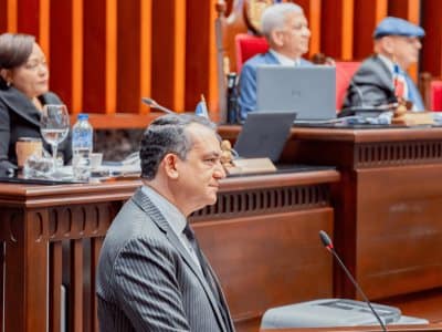 La nueva cédula le costará al país RD,000 millones La nueva cédula le costará al país RD,000 millones