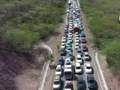 Senado pide al presidente Abinader construir la autovía del Sur Senado pide al presidente Abinader construir la autovía del Sur
