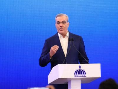 Abinader encabeza LA Semanal con la Prensa Abinader encabeza LA Semanal con la Prensa
