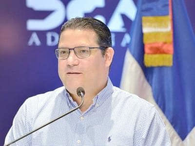 Yayo Sanz Lovatón: presentaremos proyecto presidencial en su momento Yayo Sanz Lovatón: presentaremos proyecto presidencial en su momento
