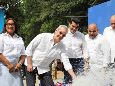 Abinader inaugura ampliación de acueducto y cuartel policial en Maimón Abinader inaugura ampliación de acueducto y cuartel policial en Maimón