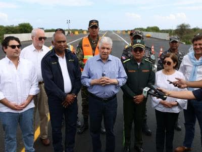 Eduardo Estrella se reintegra al trabajo en MOPC Eduardo Estrella se reintegra al trabajo en MOPC
