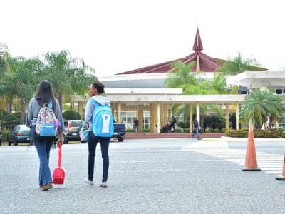 Proyecto de ley propone repatriar a graduados haitianos Proyecto de ley propone repatriar a graduados haitianos