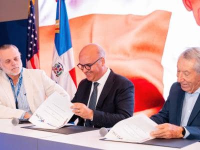 IDAC y Paramount Aviation Services firman acuerdo interinstitucional IDAC y Paramount Aviation Services firman acuerdo interinstitucional