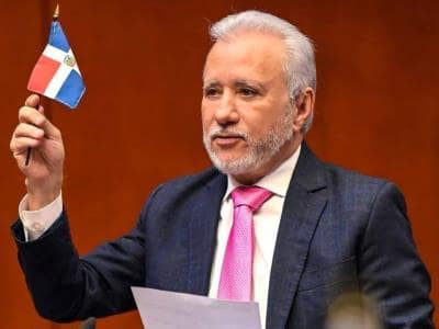Antonio Taveras Guzmán busca presidir el Senado desde agosto Antonio Taveras Guzmán busca presidir el Senado desde agosto