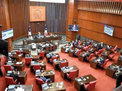 Tráfico de inmigrantes: Senado devuelve proyecto de ley a comisión Tráfico de inmigrantes: Senado devuelve proyecto de ley a comisión
