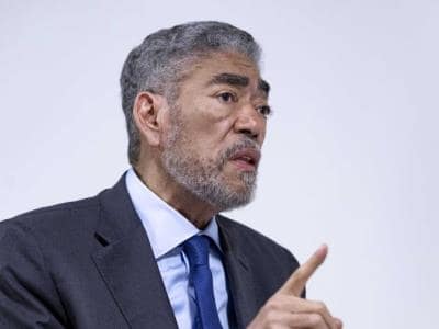 Izquierda Unida propone verja fronteriza con control civil Izquierda Unida propone verja fronteriza con control civil