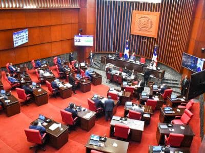 Senado aprueba cuatro nuevos préstamos que engloban US5 millones Senado aprueba cuatro nuevos préstamos que engloban US5 millones
