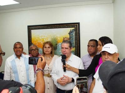 Francisco Javier realiza encuentros miembros Comité Central del PLD Francisco Javier realiza encuentros miembros Comité Central del PLD