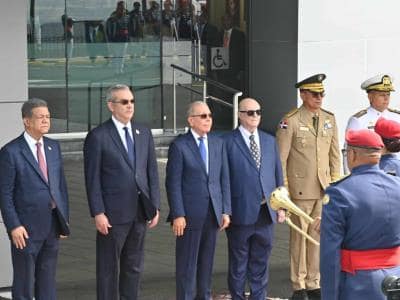 Empieza reunión de Abinader con expresidentes sobre crisis migratoria Empieza reunión de Abinader con expresidentes sobre crisis migratoria