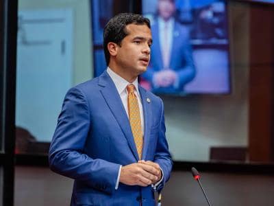 Omar Fernández pide fortalecer acuerdo por conflicto en Medio Oriente Omar Fernández pide fortalecer acuerdo por conflicto en Medio Oriente