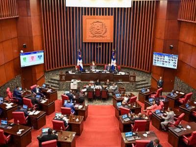 Senadores reavivan ley del agua, estancada 20 años en el Congreso Senadores reavivan ley del agua, estancada 20 años en el Congreso