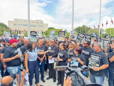Suplidores rechazan ley que obligaría cocinar en planteles escolares Suplidores rechazan ley que obligaría cocinar en planteles escolares