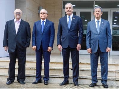 Abinader visitará a Danilo Medina para diálogo sobre crisis haitiana Abinader visitará a Danilo Medina para diálogo sobre crisis haitiana