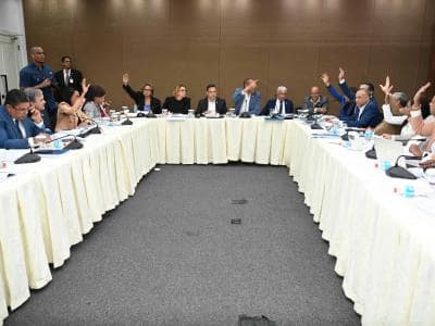 Comisión no terminó revisión del Código Penal y seguirá el lunes Comisión no terminó revisión del Código Penal y seguirá el lunes