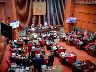 Senado avanza aprobación de ley de compras y contrataciones públicas Senado avanza aprobación de ley de compras y contrataciones públicas