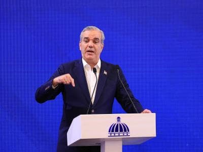 Abinader: “Yo me hago mis chequeos médicos aquí” Abinader: “Yo me hago mis chequeos médicos aquí”