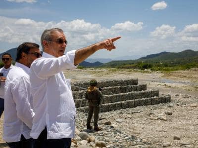 Abinader entrega obras hidráulicas y de infraestructura en Azua Abinader entrega obras hidráulicas y de infraestructura en Azua