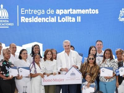 Gobierno entrega residencial Lolita II en Hato Nuevo Gobierno entrega residencial Lolita II en Hato Nuevo