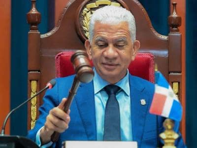 Senado envía a comisión el proyecto de reformulación al Presupuesto Senado envía a comisión el proyecto de reformulación al Presupuesto