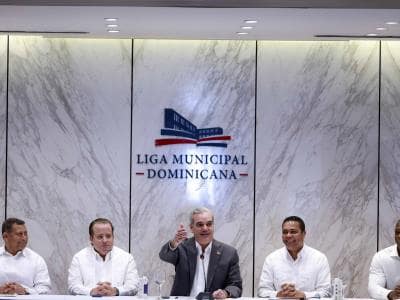 El Gobierno destinará RD,000 millones para aceras y contenes El Gobierno destinará RD,000 millones para aceras y contenes