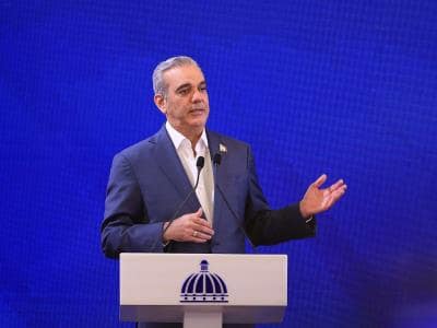 Abinader promulga el Código Penal Abinader promulga el Código Penal