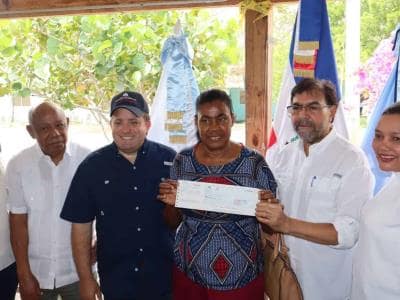 Indemnizaciones y títulos en Monte Grande: apoyo del Gobierno Indemnizaciones y títulos en Monte Grande: apoyo del Gobierno