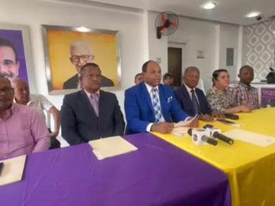 PLD denuncia falta de cupo y déficit de personal en escuelas Santiago PLD denuncia falta de cupo y déficit de personal en escuelas Santiago