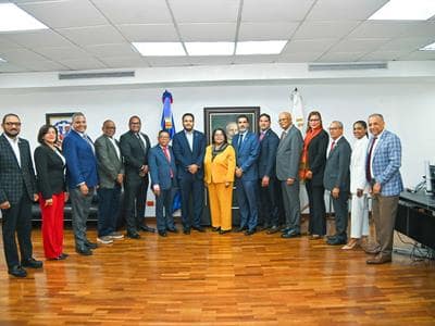 Diputados visitan Cámara de Cuentas para revisar gestión Diputados visitan Cámara de Cuentas para revisar gestión