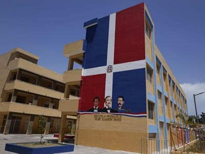 Inauguran por segunda vez la escuela Fray Ramón Pané Inauguran por segunda vez la escuela Fray Ramón Pané