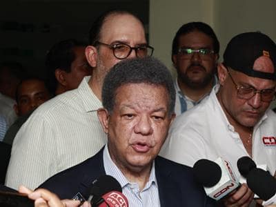Leonel dice que Gobierno admitió irregularidades en Senasa Leonel dice que Gobierno admitió irregularidades en Senasa