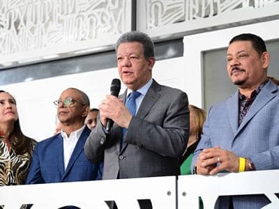 Leonel Fernández vuelve a criticar la gestión del PRM Leonel Fernández vuelve a criticar la gestión del PRM