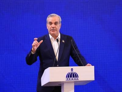 Abinader evita responder razones sobre nombramiento de Zorrilla Ozuna Abinader evita responder razones sobre nombramiento de Zorrilla Ozuna