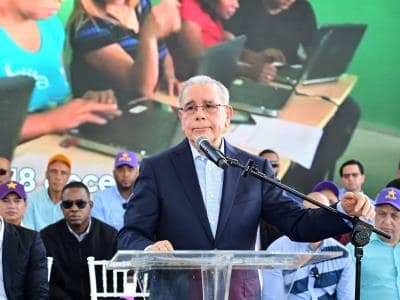 Danilo Medina asegura no fue al Gobierno a hacer negocios Danilo Medina asegura no fue al Gobierno a hacer negocios
