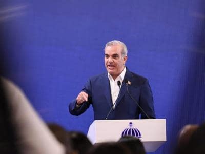 Abinader le «lee la cartilla» a todos los funcionarios Abinader le «lee la cartilla» a todos los funcionarios