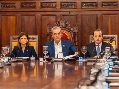 Gobierno insiste en que ha reducido la deuda Gobierno insiste en que ha reducido la deuda