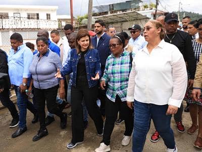 Raquel Peña anuncia que intervendrán cañada para evitar inundaciones Raquel Peña anuncia que intervendrán cañada para evitar inundaciones
